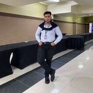 Meet your Posher, Jairo